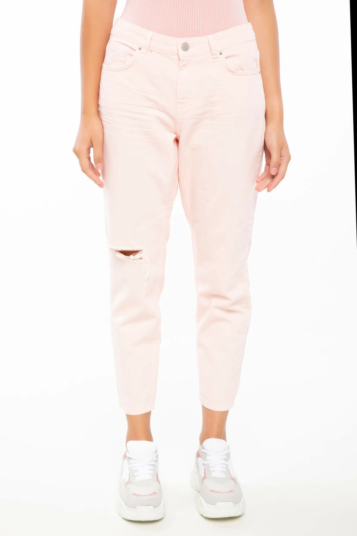 pink denim capris