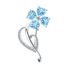 Серебряная брошь с топазом и фианитом SOKOLOV 92040082