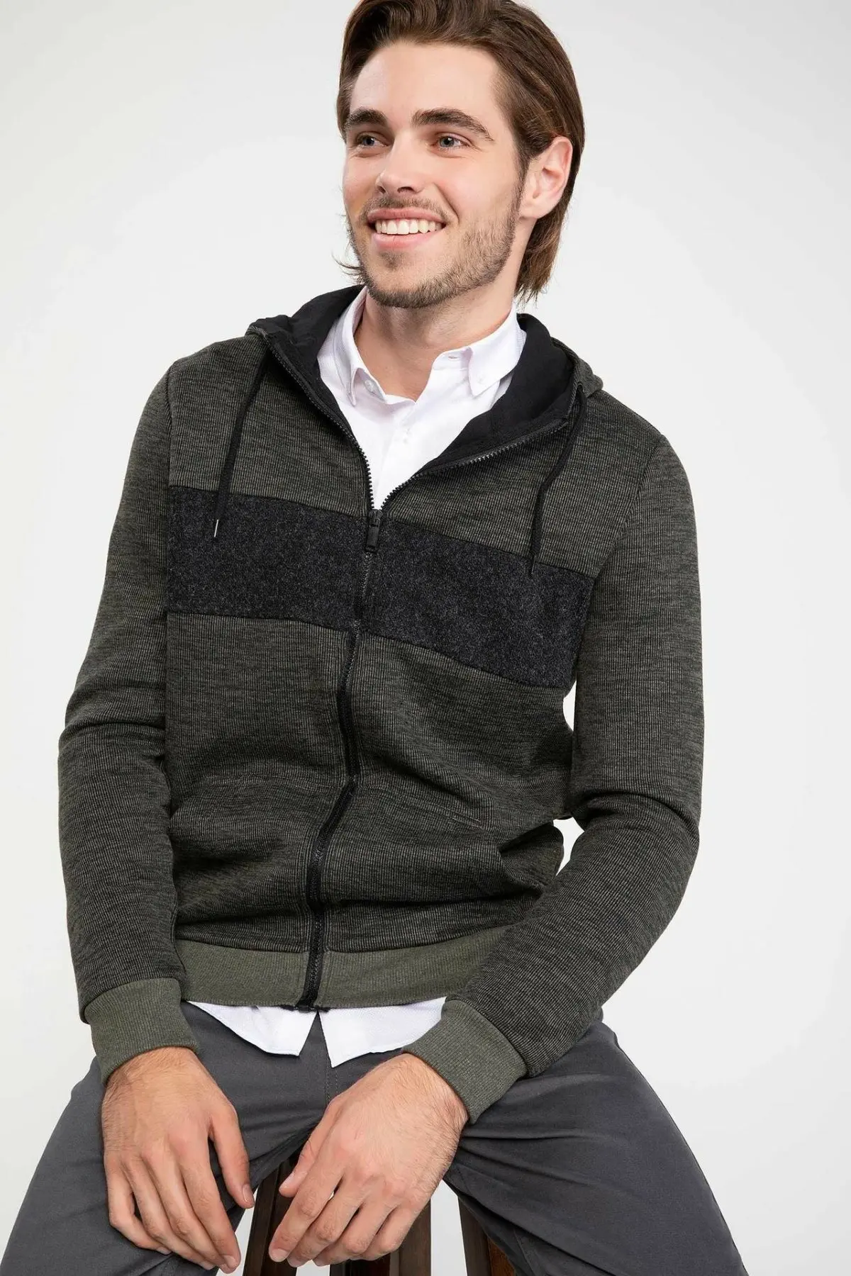 

DeFacto Man Cardigan / Bolero-J4411AZ18WN