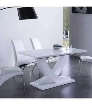 

Extendable table Matte dining room or kitchen finished in White Color.