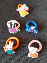 Figuras de Peppa Pig, George, muñecas de PVC, a la moda, peluches de dibujos animados, juguetes con anilla para el pelo, envío aleatorio