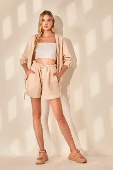 

Trendyol Pockets Paperbag Knitting Shorts & Bermuda TWOAW21SR0013