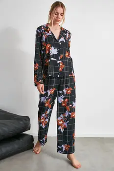 

Trendyol Flower Print Plaid Woven Pajamas set THMAW21PT0337