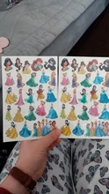 Disney-pegatina de princesa de dibujos animados para niños y niñas, juguete de personaje de acción aleatorio, decoración de la piel, regalo de cumpleaños y Navidad, 1 unidad
