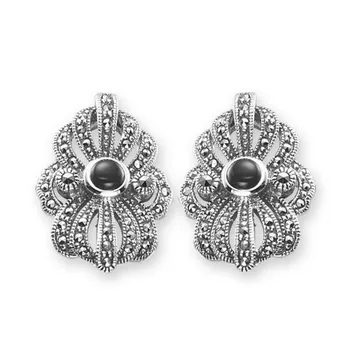 

Earrings made of silver with marcasite and agate Green