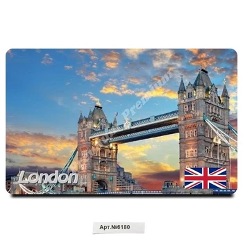 

London, UK. Vinyl magnet souvenir (size: 54x86mm). Free shipping.