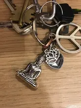 LLavero de Buda con letras, flor de loto, langosta, Color plateado, Spiritu, regalo para amigos, hombres y mujeres, moda, novedad de 2020