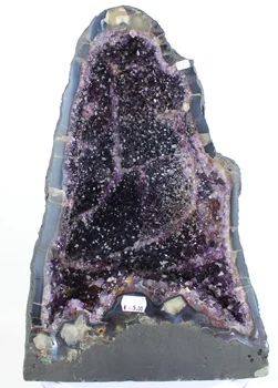 

AMETHYST Geode Cluster - Incredible Natural mineral beauty from Brazil - Extra Qual. - Measure: 15,2 KG - 39 x 27 x 19 CM
