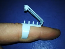 4-Yarn Guide-Thimble Sewing-Accessories Knitting-Tool Finger-Splitter Wool Plastic 4pcs