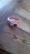 Huitan-Anillo de bruja para mujer, piedra negra única, ajuste giratorio, Diseño de banda, Color oro rosa, anillos de dedo de compromiso para mujer, venta al por mayor
