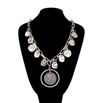 

Necklace jewelery coins (jewelery alloy, silver) 55826