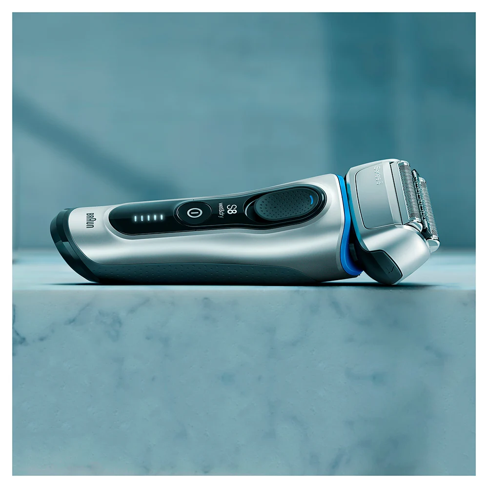 Электробритва Braun Series 8 8330s с тканевым футляром 8330 s