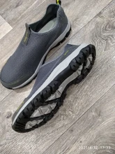 Los nuevos hombres de verano Zapatos casuales cómodos Slip-on transpirable zapato plano de malla de aire zapatillas Zapatillas de deporte de agua mocasines tamaño 39-49 Zapatos