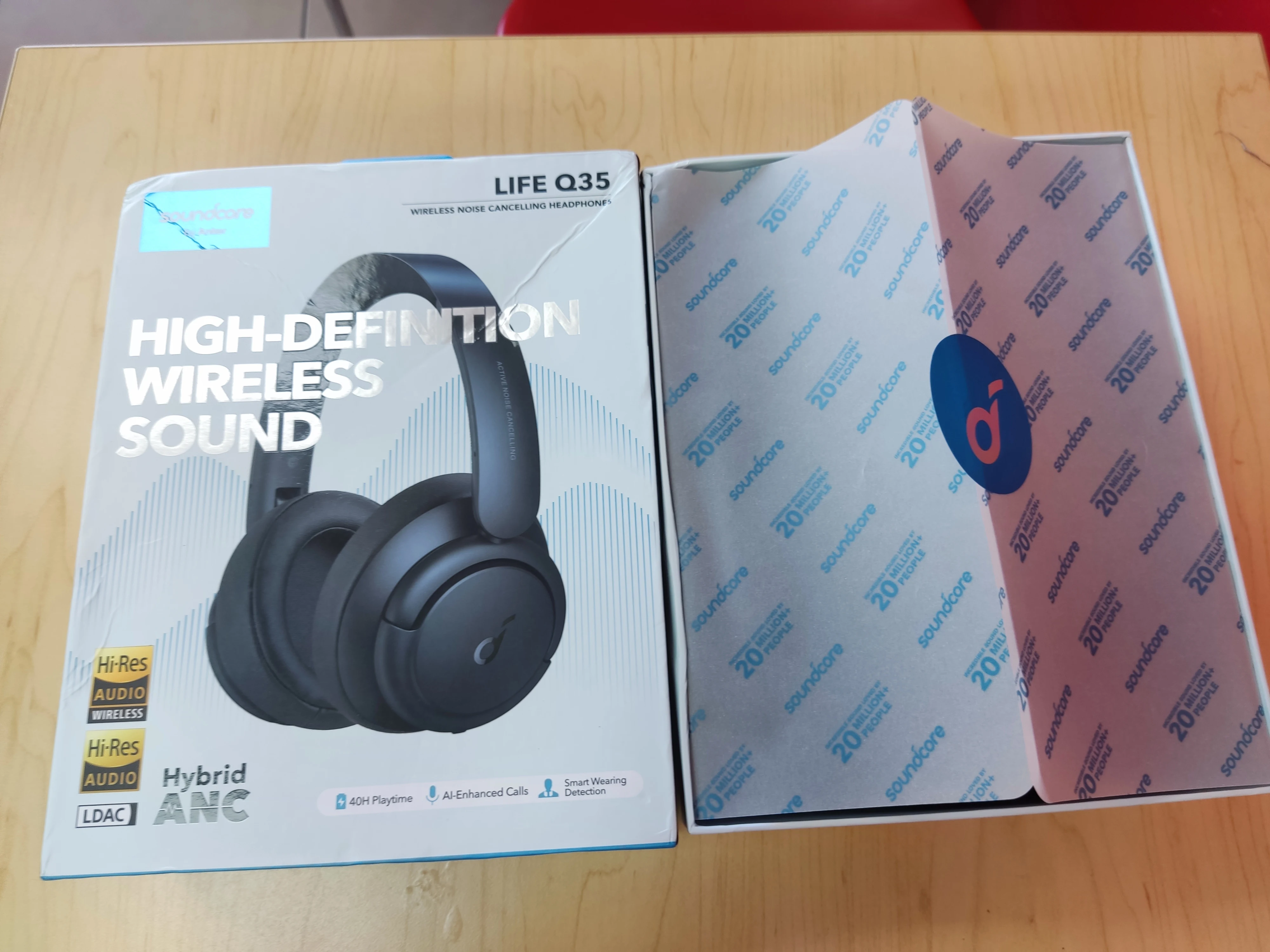 Anker life q35. SOUNDCORE Life q35. SOUNDCORE от Anker Life q35. SOUNDCORE Life q35 коробка. SOUNDCORE q35 коробка от наушников.