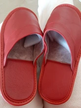 Zapatillas de casa de cuero de vaca para hombre y mujer, zapatos planos suaves de lujo, en tallas grandes