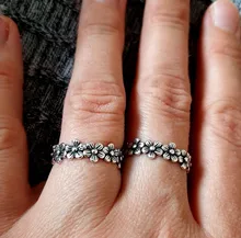 Anillo de Plata de Ley 925 con margaritas pequeñas para mujer, sortija con margaritas pequeñas, accesorios bohemios, joyería minimalista, procesamiento Vintage