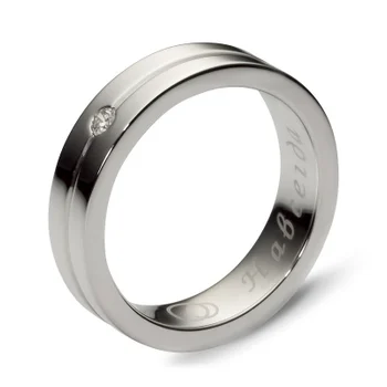 

Esthete ring with 1 white gold diamond