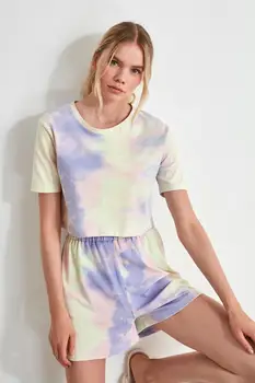 

Trendyol Batik Patterned Knitted Pajamas Set THMAW21PT0339