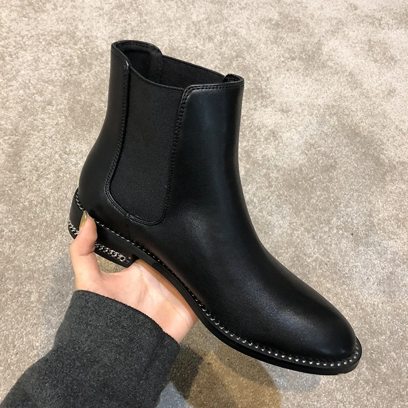 

Black Leather Chelsea Boots Women Chains Design Botas Mujer Invierno 2019 Winter Shoes Woman Round Toe Motorcycle Ankle Booties