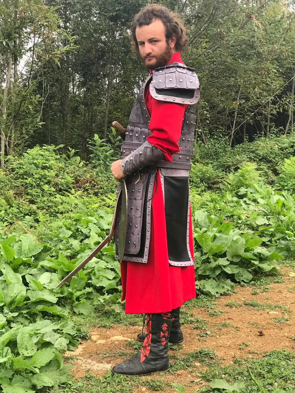 Кожаный воин бронежилет с поясом кафтан рубашка брюки костюм оттоманка армия