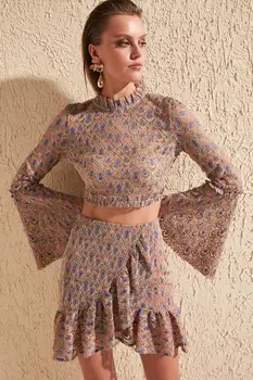 

Trendyol Lace Detail Skirt TPRSS20ET0006