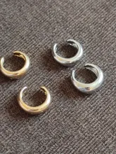 Pendiente Vintage sencillo en forma de U para oreja, Clip no perforado, Punk, Color antiguo, flor pequeña tallada, hueco, nuevo