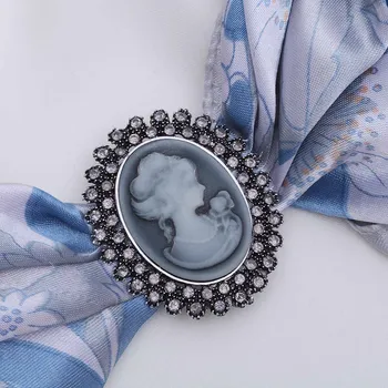 

2521860 clip for scarf 'камея' in rhinestones, color Gray in black silver