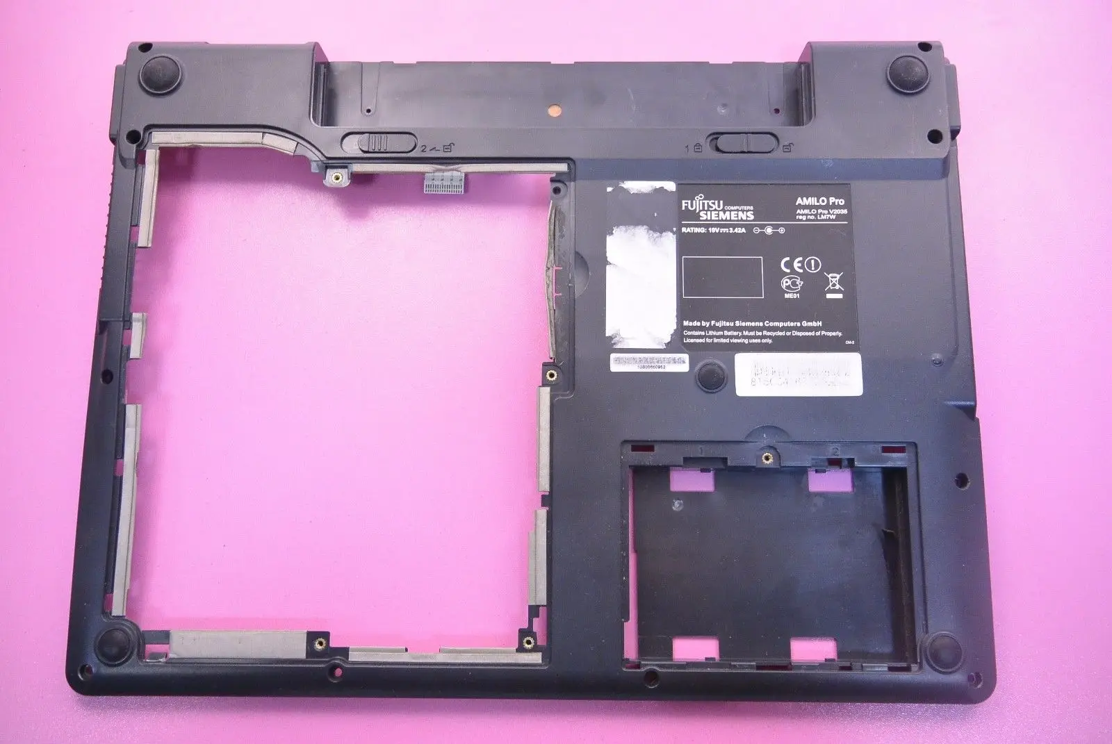 Fujitsu Siemens Amilo Pro V2035 нижняя часть корпуса 80-41114-40 | Компьютеры и офис