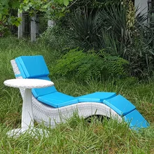 Шезлонг из искусственного ротанга Волна, цвет-бело-серый