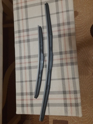 Отзыв о товаре Щетка стеклоочистителя автомобильная универсальная U-образная, 14 дюймов, 16 дюймов, 17 дюймов, 18 дюймов, 19 дюймов, 20 дюймов, 21 дюйм, 22 дюйма, 24 дюйма, 26 дюймов от пользователя P***a