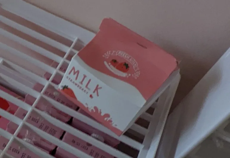 Kawaii Milk Sticky Note. ملاحظة لزجة الحليب