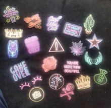 Pegatinas de luces de neón de dibujos animados para niñas, 10/50 Uds., divertidas, a prueba de agua, para monopatín, portátil, equipaje, guitarra, pegatina de Graffiti, juguete para niños