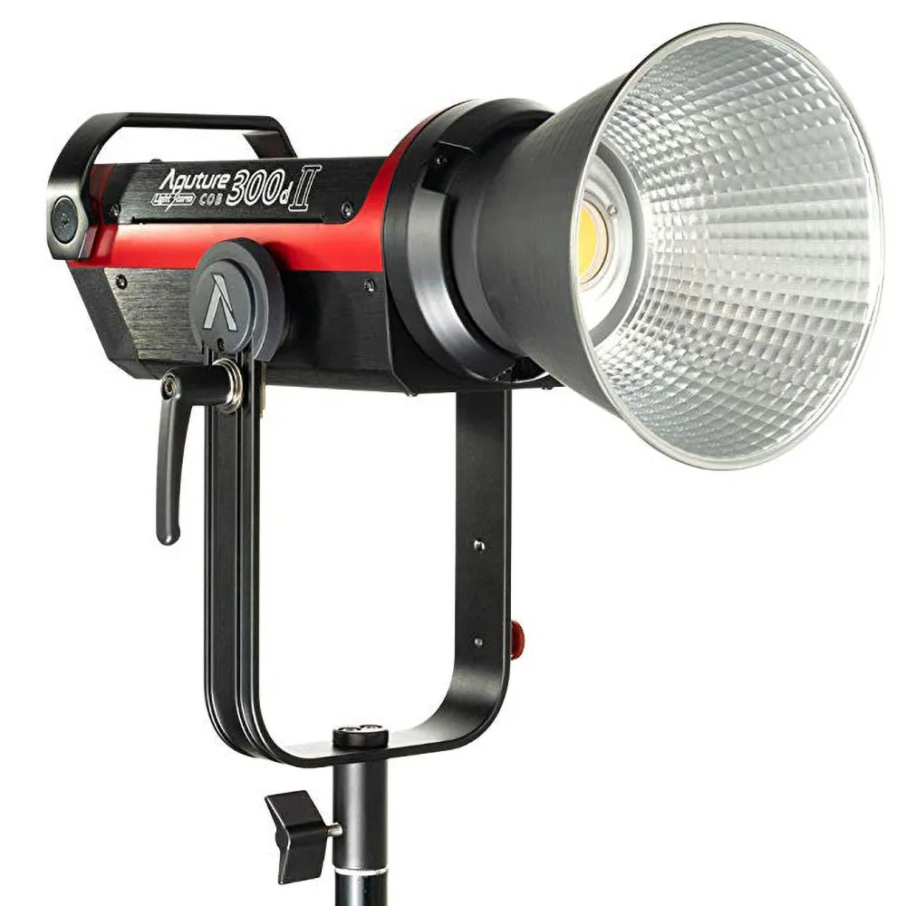 Aputure LS COB C300d II Light 5500K 350W купольная лампа ярче V-Mount