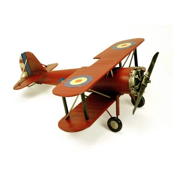 

Model in miniature. Size long 36 x width 33 x high 24. Fabricated metal. Quality Altisima, possesses ALL details expectacular