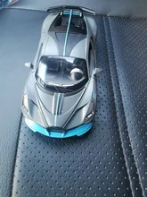 1/32 Aleación de Bugatti DIVO Super deportes juguete de modelo de coche fundido a presión atrás sonido Luz Juguetes vehículo para los niños regalo de los niños