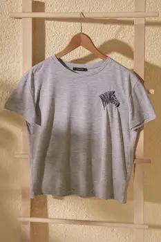 

Trendyol Embroidered Semifitted Knitted T-Shirt TWOSS20TS1529