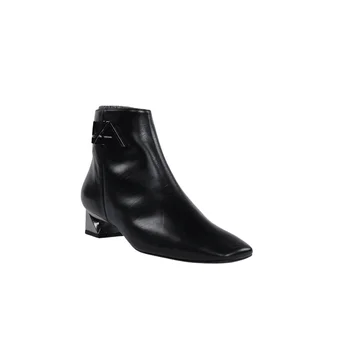 

Hannibal laguna black ankle boots. hl2