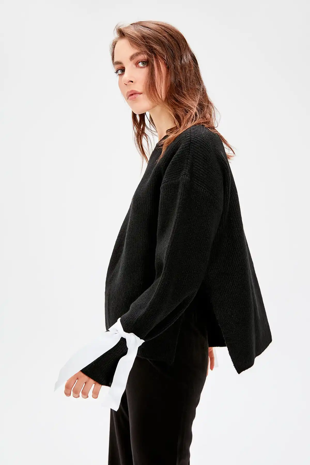 Trendyol WOMEN-Black Bicycle Neck Lacing Detailed Knitwear Sweater TWOAW20NK0030 |