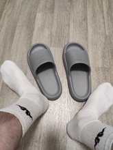 Youdiao-Zapatillas con agujeros de EVA para mujer, zapatos de baño deslizantes antideslizantes, pantuflas de Interior para el hogar, sandalias de baño para hombre