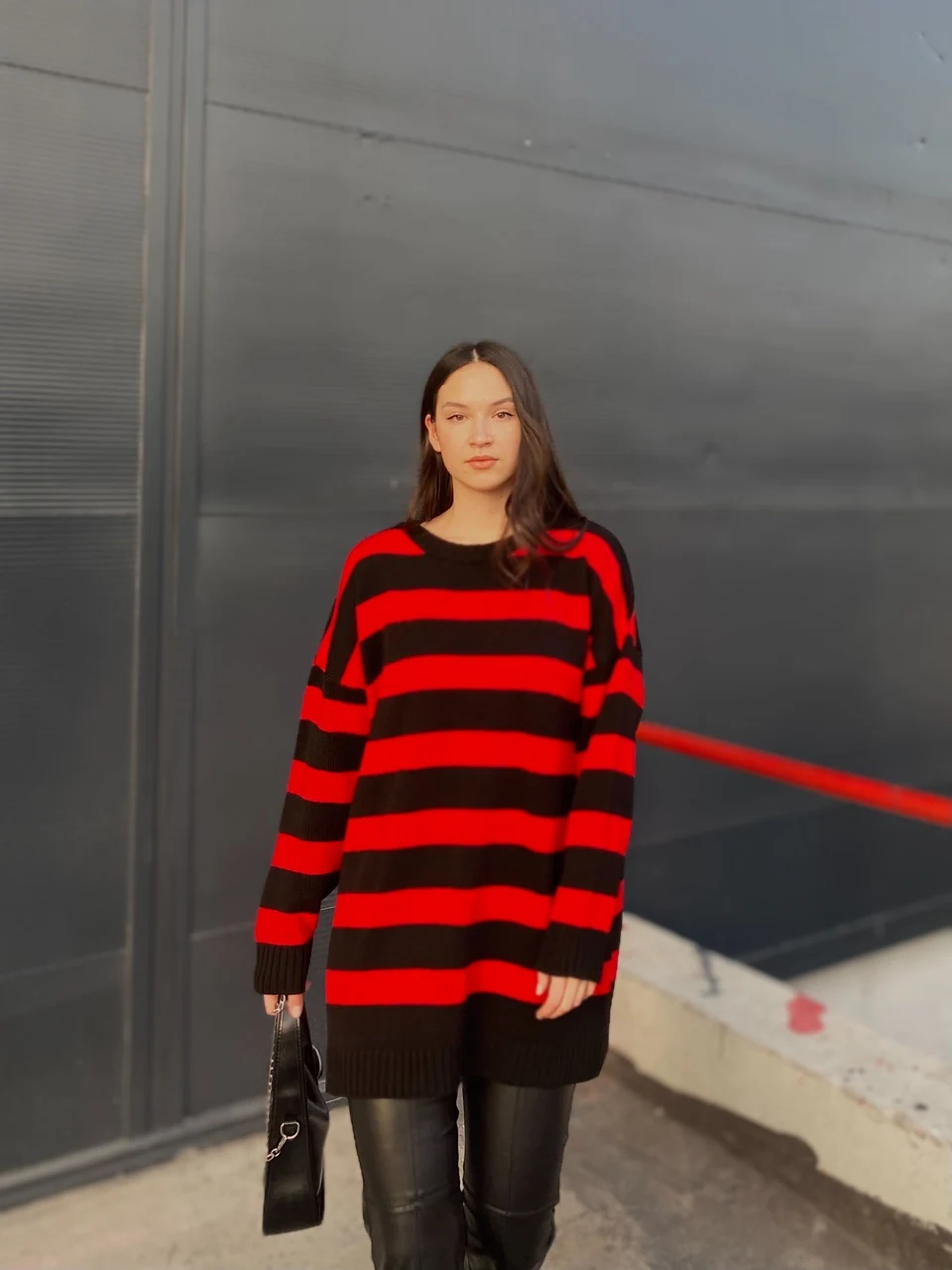 Kurt Cobain Pull Rouge Et Noir Kurt Cobain – pull rayé rouge et noir, pull surdimensionné, Grunge, mode  pour femmes, pull en tricot, Punk Rock 90, Nirvana, gothique | AliExpress