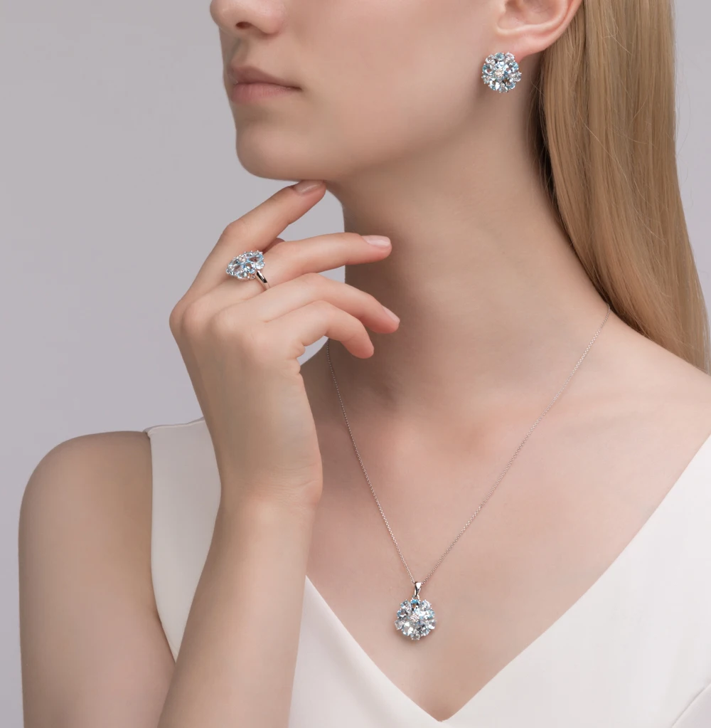 Серебряное кольцо с топазами SUNLIGHT проба 925