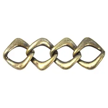 

3785 chain, 10 cm, link size 34x34mm (brass)