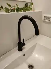 Frap-grifo de fregadero de cocina de acero inoxidable, rociador con pintura en aerosol negra, mezclador de agua fría y caliente de un solo Mango, Y40001/3