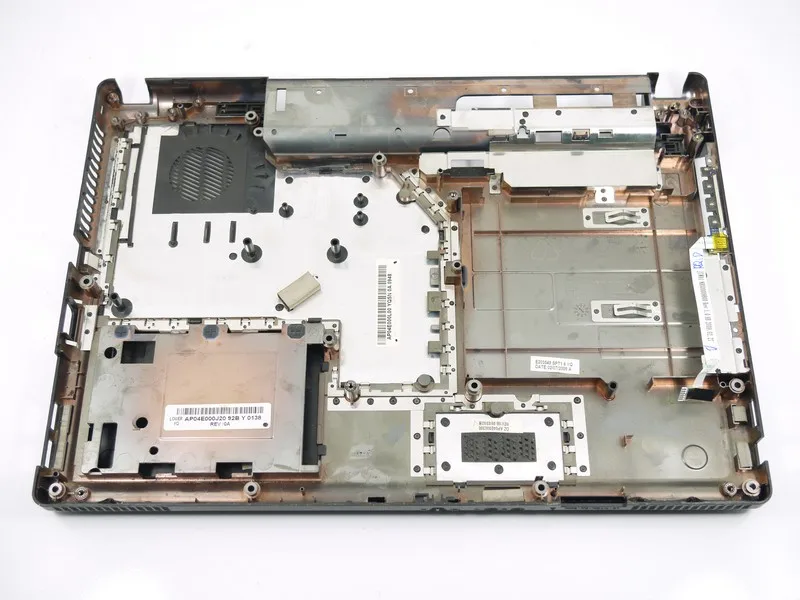 The lower part of the body from Lenovo 3000 G430 (ap04e000m00