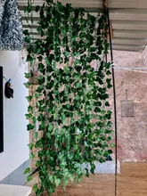 12 Uds 2M Ivy verde hojas de imitación Garland de follaje de la vid casa decoración de ratán de plástico Cadena de decoración de la pared de plantas artificiales