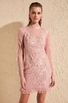 

Trendyol Tulle Detailed Dress TPRSS20EL0066