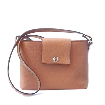 

TRENCADÍS. Leather bag