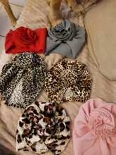 Sombrero con estampado de leopardo con nudo de bola redondo para recién nacido, gorro de turbante para bebé, accesorios para el cabello, accesorios para fotos
