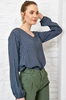 

Trend Alacati Style Women Navy Blue V-Neck Polka Dot Woven Bluz ALC-015-218-DKM