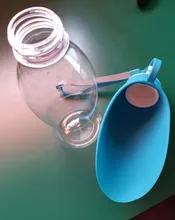 Botella de agua portátil para mascotas, tazón de viaje de 580ml con diseño de hojas de silicona suave para cachorros y gatos, dispensador de agua para mascotas al aire libre